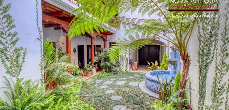 R34 – Casa en residencial carretera hacia Alotenango