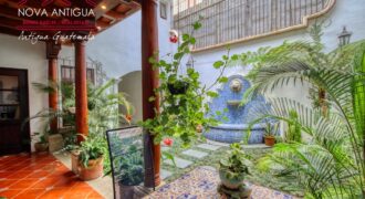 R34 – Casa en residencial carretera hacia Alotenango