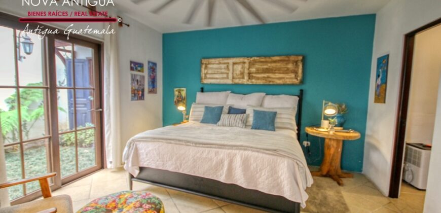 R34 – Casa en residencial carretera hacia Alotenango