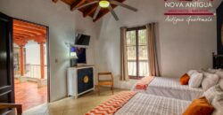 R34 – House in residential area on the road to Alotenango