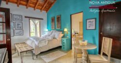 R34 – House in residential area on the road to Alotenango