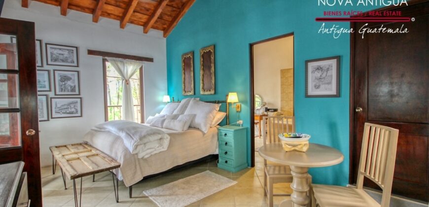 R34 – Casa en residencial carretera hacia Alotenango