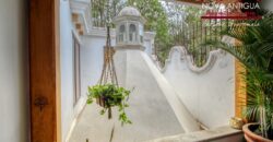 R34 – House in residential area on the road to Alotenango