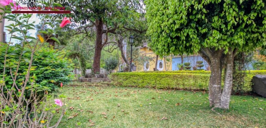 SCB413 – Land for sale in one of the exclusive residential areas of Santa Catarina Bobadilla