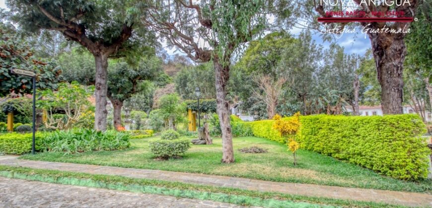 SCB413 – Land for sale in one of the exclusive residential areas of Santa Catarina Bobadilla