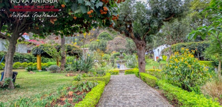 SCB413 – Land for sale in one of the exclusive residential areas of Santa Catarina Bobadilla