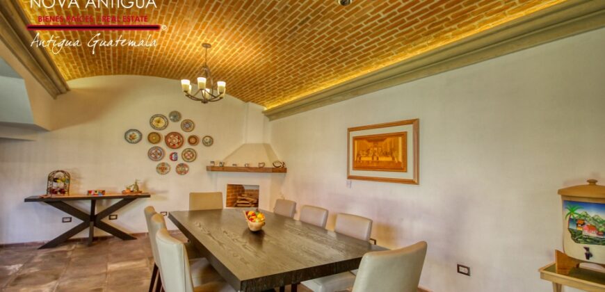 F491 – Casa en venta en residencial en el area de Jococtenango