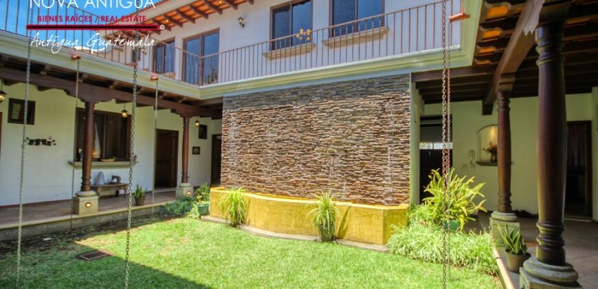F491 – Casa en venta en residencial en el area de Jococtenango
