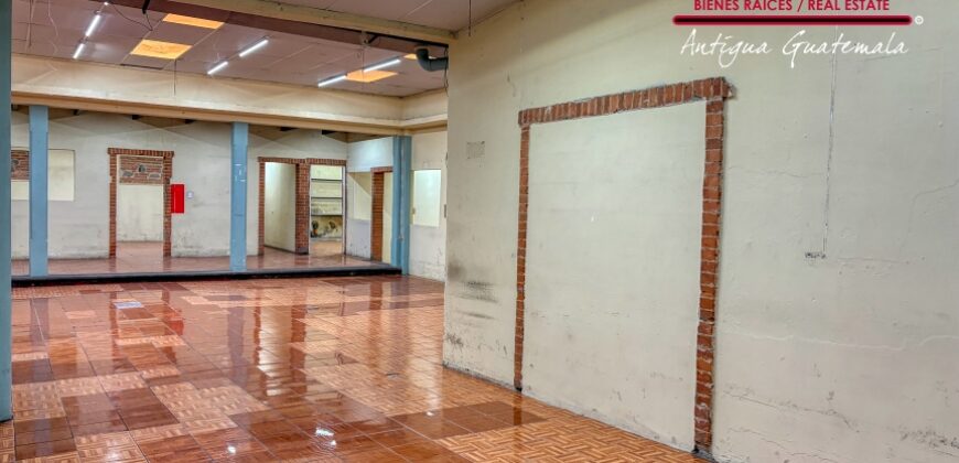 A4244 – Commercial space for rent in Antigua Guatemala