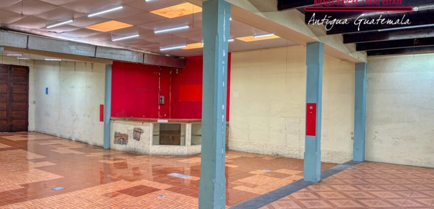 A4244 – Commercial space for rent in Antigua Guatemala