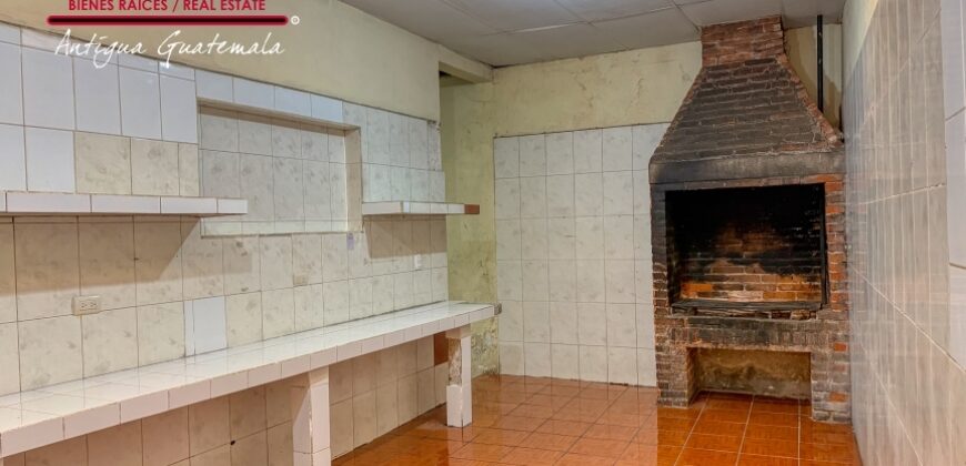 A4243 – Local en renta en Antigua Guatemala