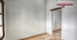 T50- Casa en venta en el area de San Miguel Dueñas