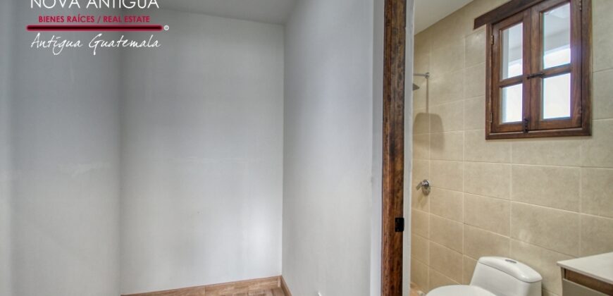 T50- Casa en venta en el area de San Miguel Dueñas