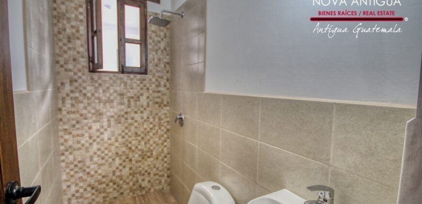 T50- Casa en venta en el area de San Miguel Dueñas