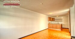 R35 – Beautiful house for sale on the road to Alotenango
