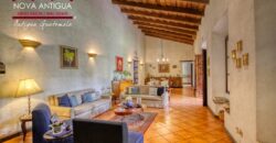 A4249 – Hermosa propiedad con amplio jardin