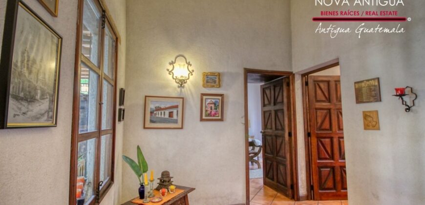 A4249 – Hermosa propiedad con amplio jardin