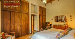 A4249 – Hermosa propiedad con amplio jardin