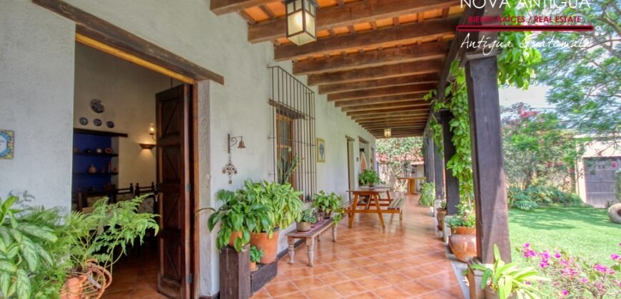 A4249 – Beautiful property with large garden