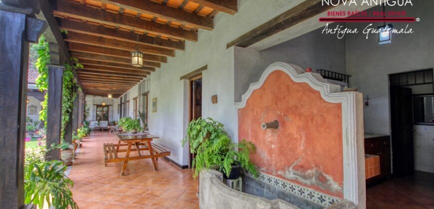 A4249 – Hermosa propiedad con amplio jardin