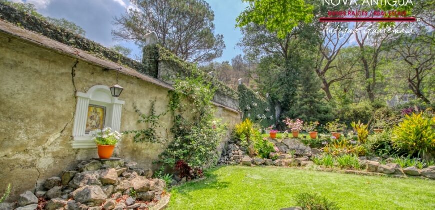 A4249 – Hermosa propiedad con amplio jardin