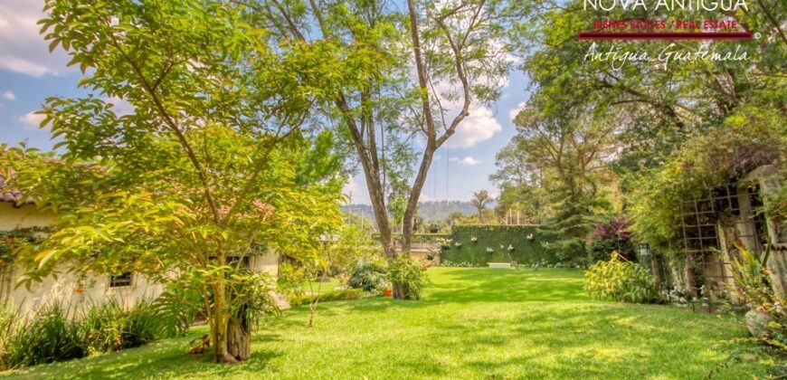 A4249 – Beautiful property with large garden