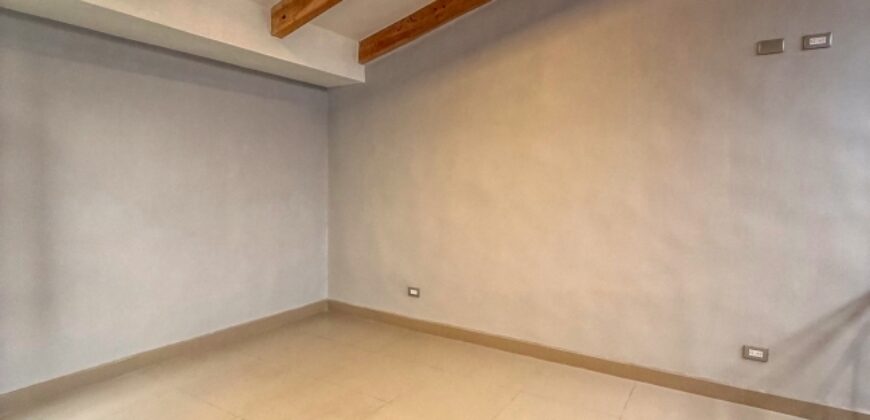 A4248 – Apartamento sin muebles en el Centro de Antigua G.