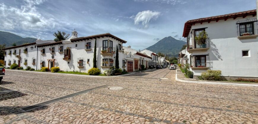 B151 – Corner Lot in a Gated Community in the El Calvario Area