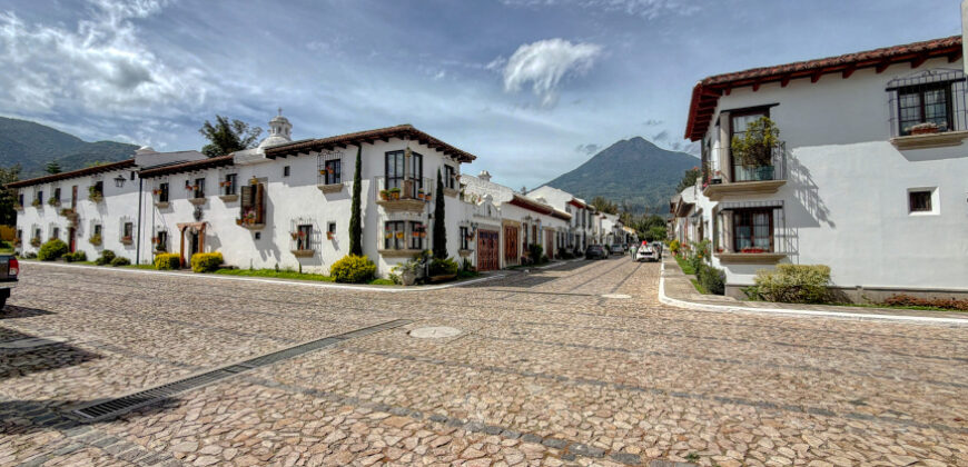 B151 – Terreno de esquina dentro de residencial en el area del calvario