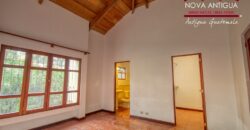 G44 – Casa dentro de residencial en el area de San Felipe de Jesus