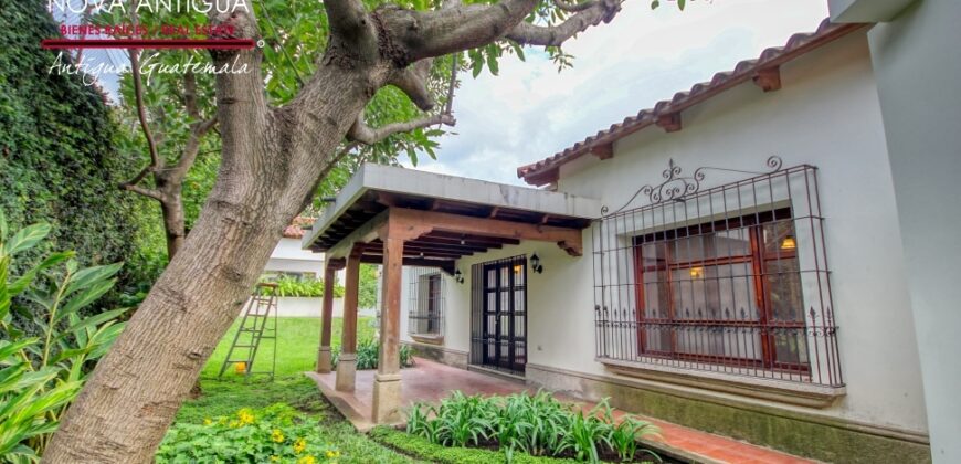 G44 – House in a gated community in the San Felipe de Jesus area