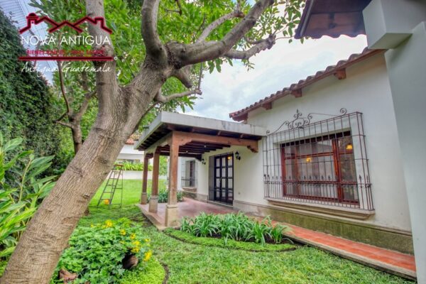 G44 – Casa dentro de residencial en el area de San Felipe de Jesus