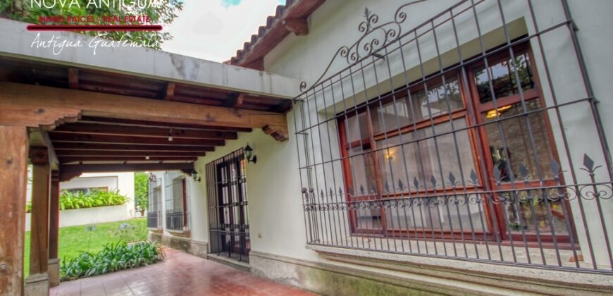 G44 – House in a gated community in the San Felipe de Jesus area