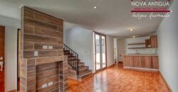 R36 – Beautiful house within a residential area on the road to Alotenango