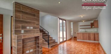 R36 – Beautiful house within a residential area on the road to Alotenango