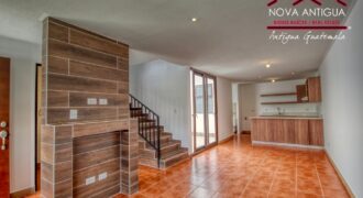 R36 – Bonita casa dentro de residencial carretera hacia Alotenango