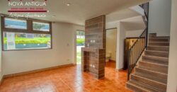 R36 – Bonita casa dentro de residencial carretera hacia Alotenango