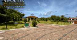 B151 – Terreno de esquina dentro de residencial en el area del calvario