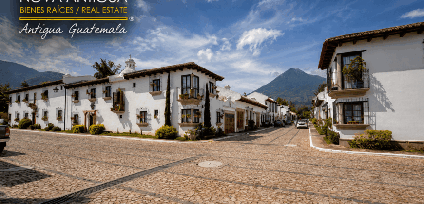 B151 – Terreno de esquina dentro de residencial en el area del calvario
