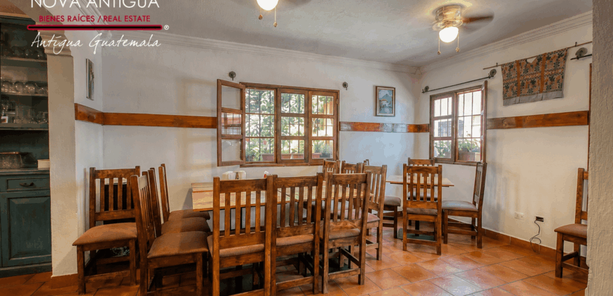 F494 – House plus apartment in a gated community