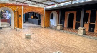 A4252 – Casa comercial en renta en el centro de Antigua G.