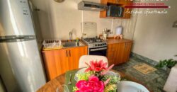 A4250 – Second-level apartment within walking distance of downtown Antigua G.