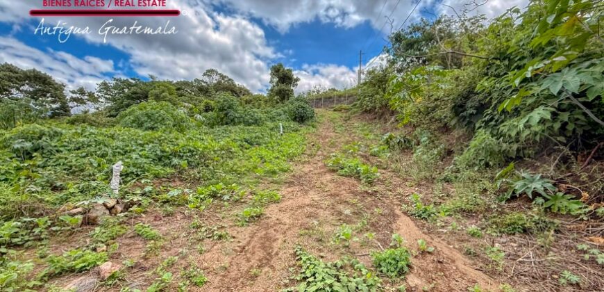 J150 – Land for sale in the Old City area