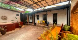 A4252 – Casa comercial en renta en el centro de Antigua G.