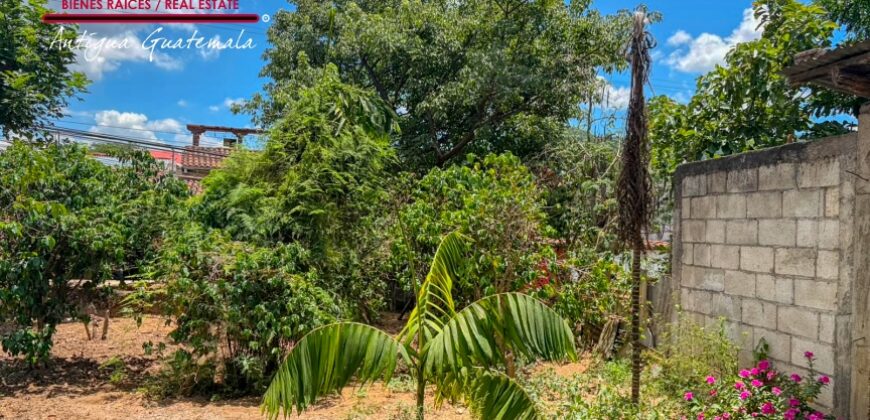 Q35 – Corner lot in the San Juan del Obispo area