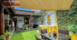 A4251 – Excellent investment opportunity in the center of Antigua G.