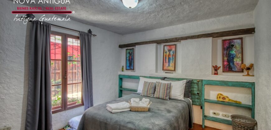 F493 – Spacious two-level house in a gated community