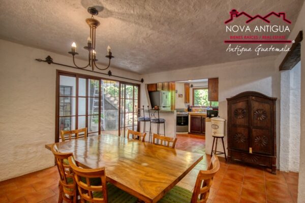 F493 – Spacious two-level house in a gated community