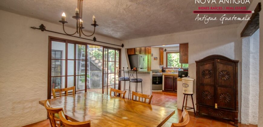 F493 – Spacious two-level house in a gated community