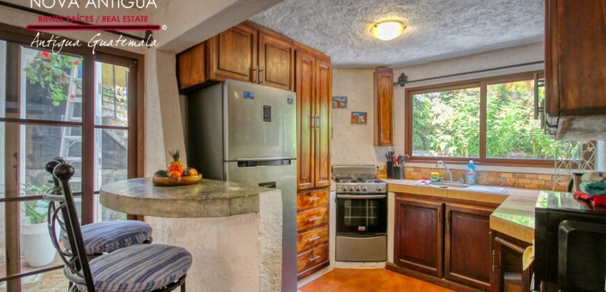 F493 – Spacious two-level house in a gated community